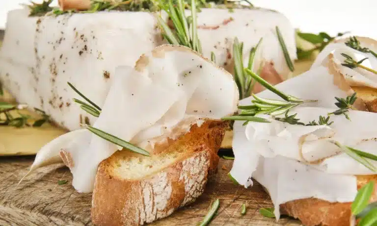 CROSTINI DI LARDO E MIELE